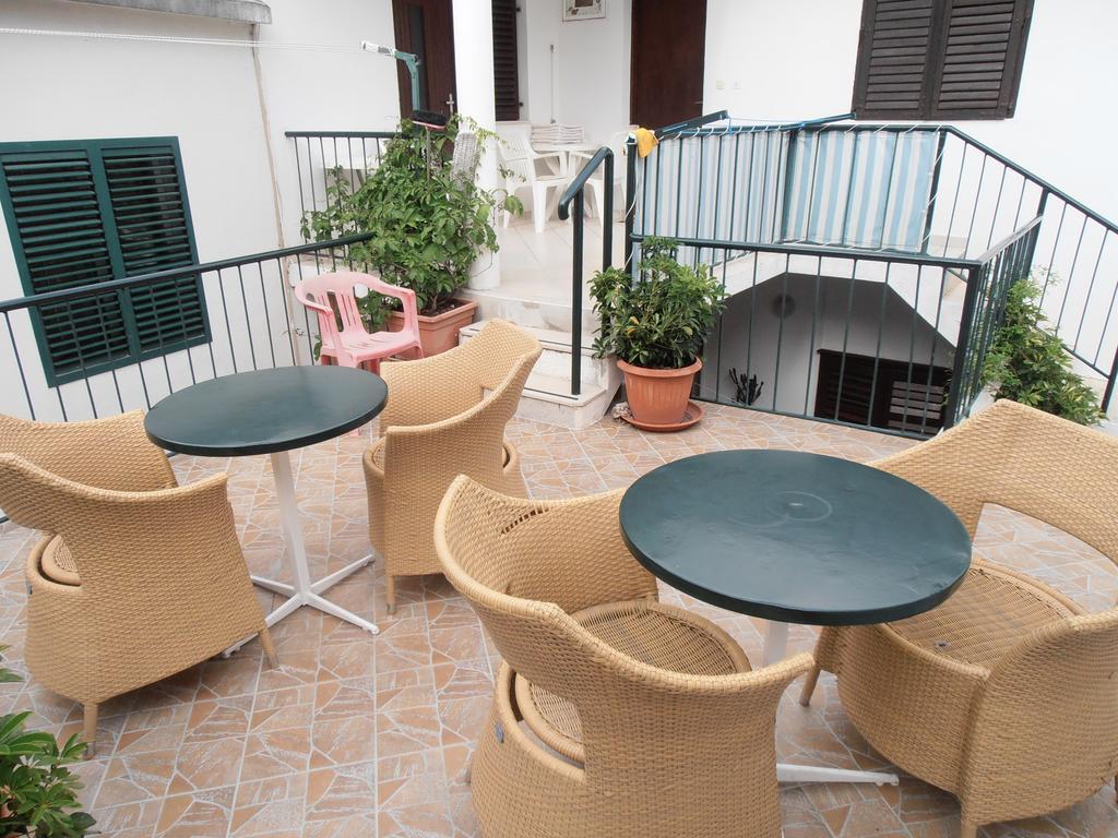 Apartment Perovic Baška Voda Esterno foto