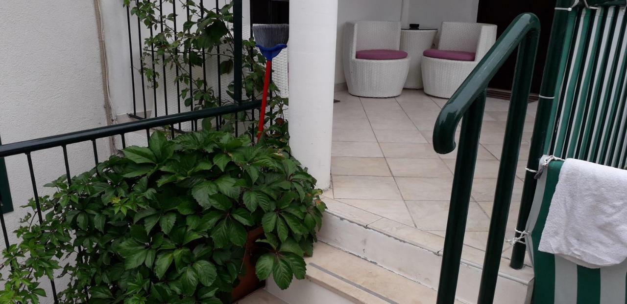 Apartment Perovic Baška Voda Esterno foto