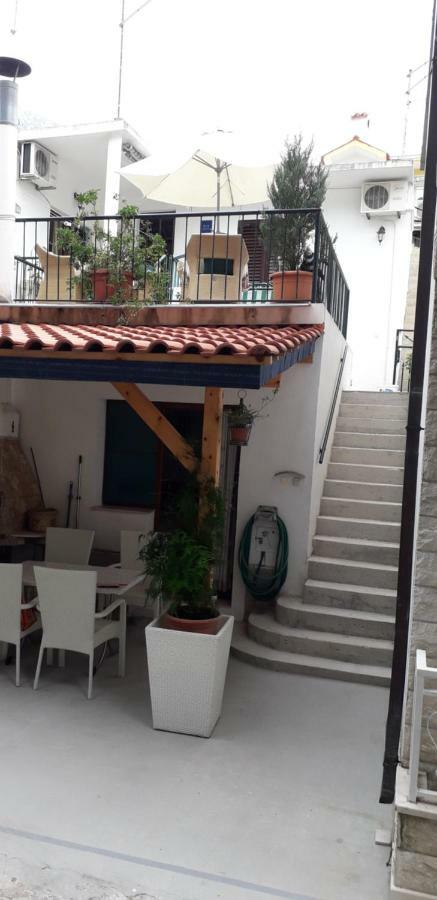 Apartment Perovic Baška Voda Esterno foto